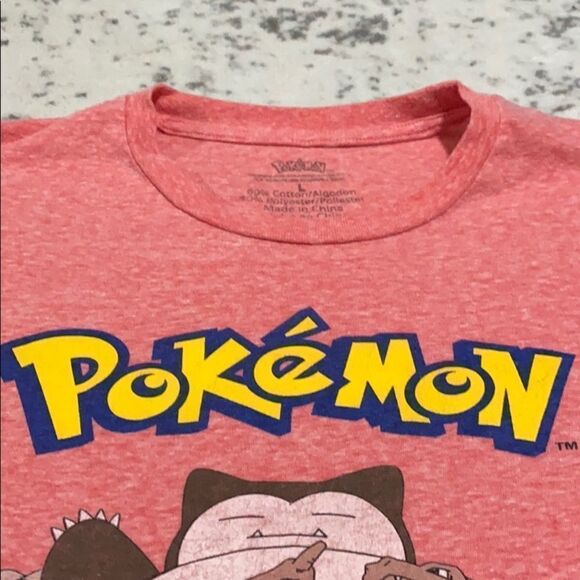 Pokémon T-shirt size L in EUC looks to be 2016 - Picture 2 of 7
